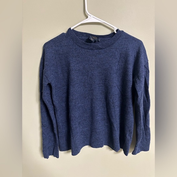Sweaters - Pendleton Navy Blue 100% Merino Wool Sweater Size Medium Classic Preppy Crewneck
